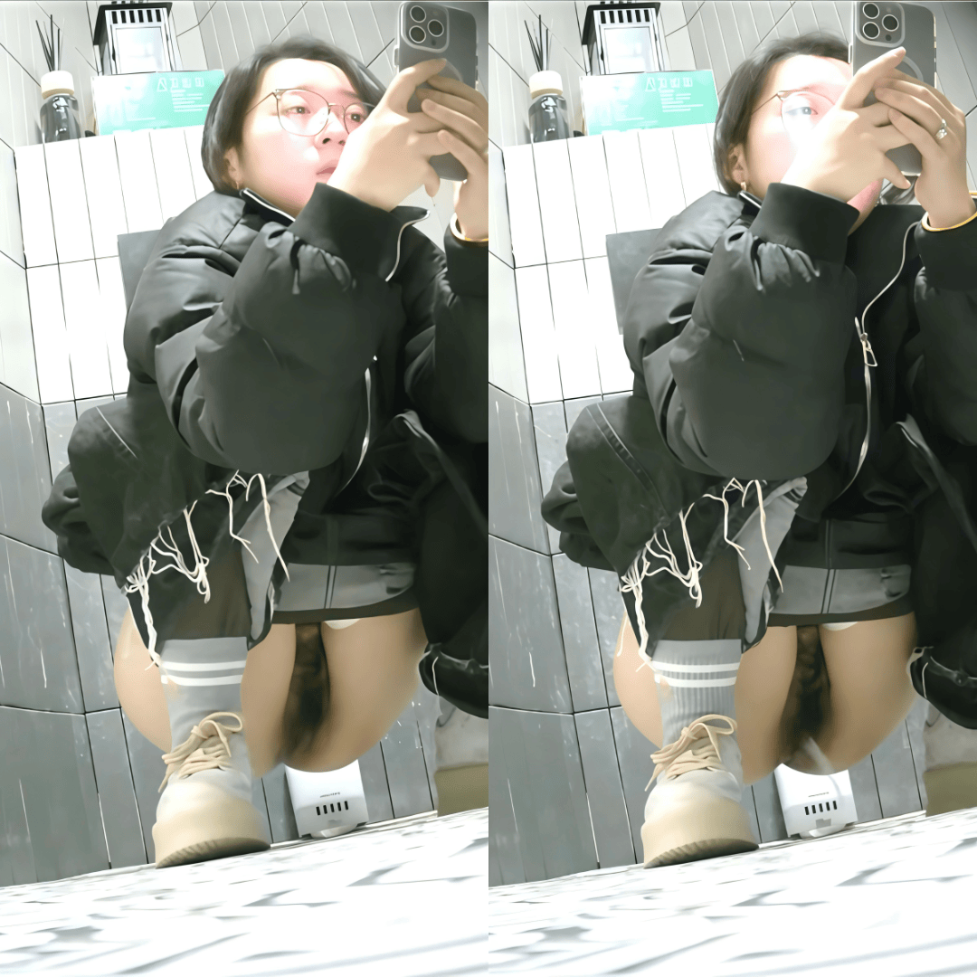 8🈷️☀️商场女厕☀️升级装备♦正拍 后特写✿眼睛妹子▶这蜜桃臀挺哇塞不过这大白屁.png